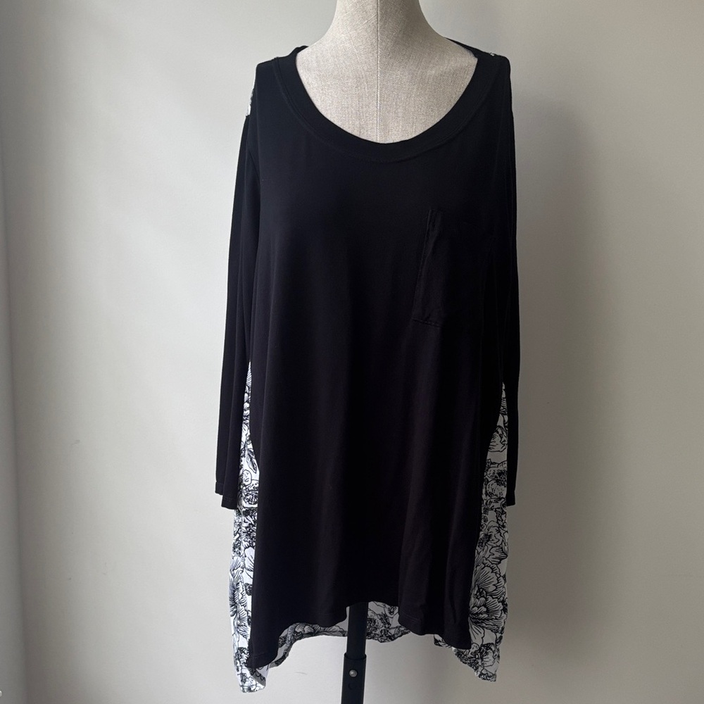 Soft Surroundings Tunic Top Womens 1X Black White Solid Front Floral Print Back